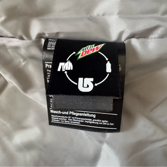 Burton dryride radiant kazbah tye dye ikat multicolor snowboard hooded jacket M - Picture 9 of 10